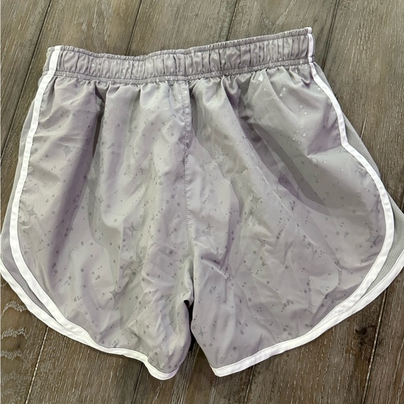 Nike Shorts - Picture 7 of 8